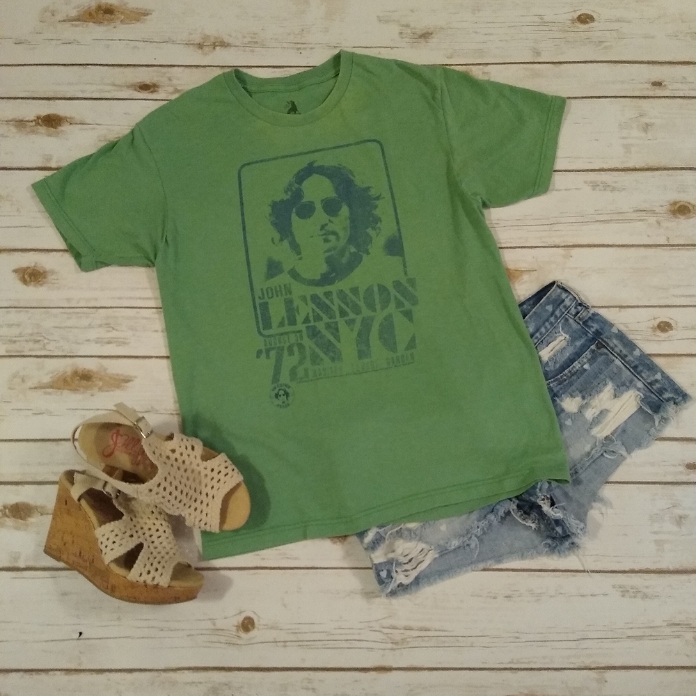 John Lennon Vintage Inspired Graphic T-shi…